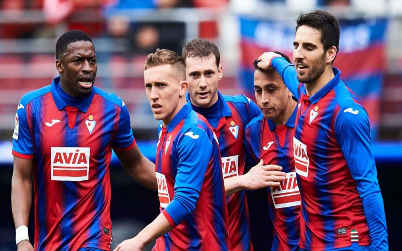 Sức mạnh và phong độ La Coruna vs Eibar